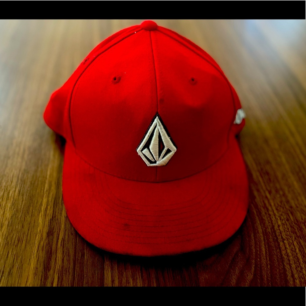 Volcom flex fit cap